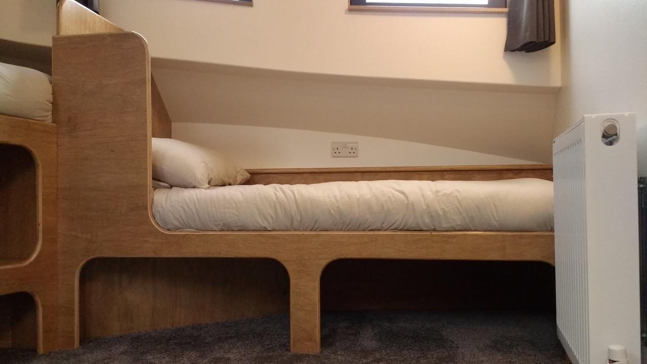 Kyle Blue - Bristol Harbour Luxury Hostel Boat Extérieur photo
